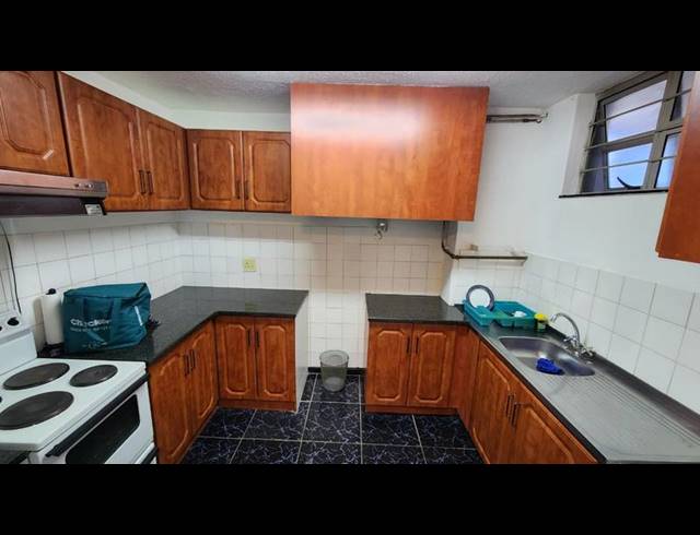 3 BEDROOM APARTMENT FOR SALE IN OVERPORT